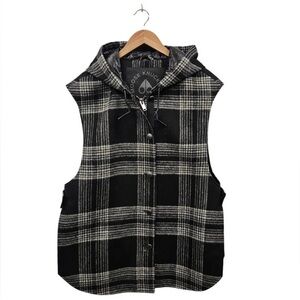 NWT Moose Knuckles Vest Small